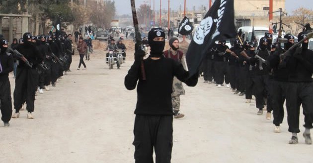 Sniper britânico salva a vida de pai e filho que seriam decapitados pelo Estado Islâmico