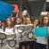 Alunas de colégio no Rio protestam pelo direito de usar bermudas