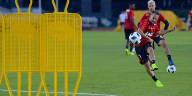 Flamengo enfrenta o Ajax nesta quinta na primeira partida de 2019