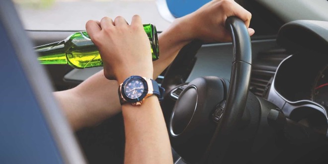 Cresce número de motoristas que dirigem após beber