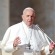 Papa pede corredores humanitários para proteger imigrantes